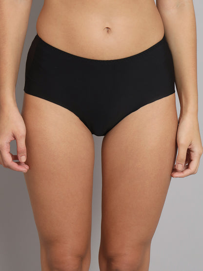 "Black seamless hipster panties with medium rise and full coverage, designed to eliminate panty lines. REVOUE Invisible Panty Line Seamless Laser Cut."