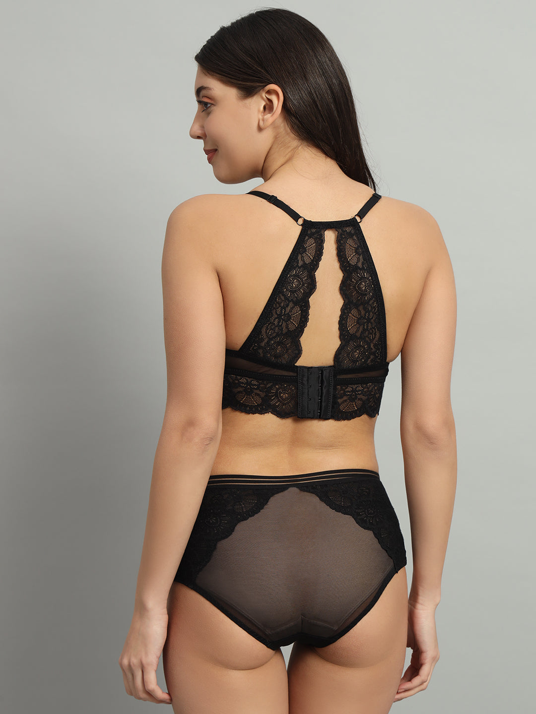 REVOUE Broad Back Lingerie Set Black