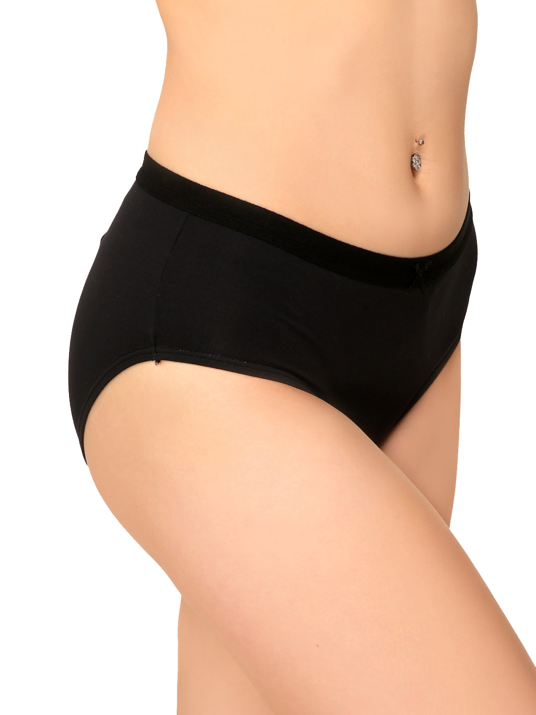 Comfortable black cotton hipster panties with medium rise and full coverage, designed to leave no marks. REVOUE Medium Rise Full Coverage No Marks Cotton Hipster Panty.